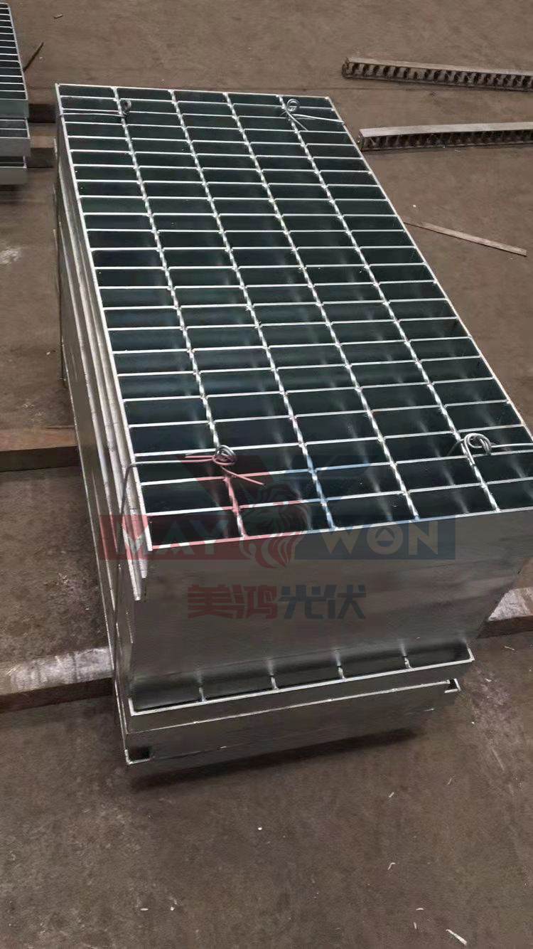 solar walkway metal-1